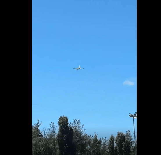 皇冠盘
_“基辅上空出现一架‘神秘飞机’”皇冠盘
，乌官方暂未回应