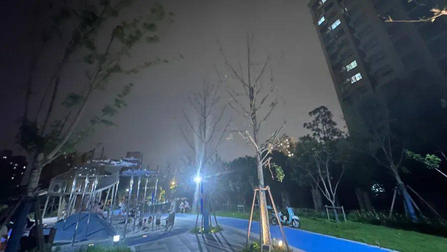 皇冠信用网平台出租
_上海一24小时公园变“尖叫乐园”皇冠信用网平台出租
,居民崩溃:关窗也挡不住魔音穿耳!