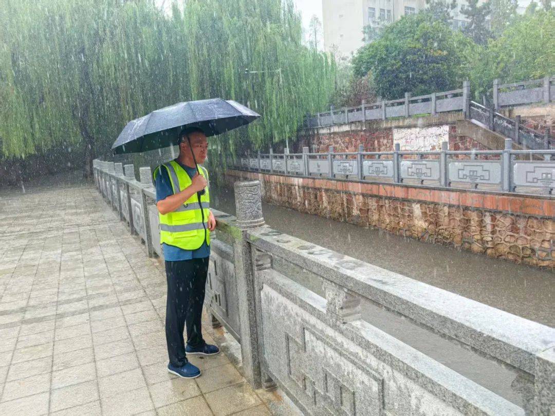 皇冠信用网登2代理
_郑州：全市停产、停业、停课、停运