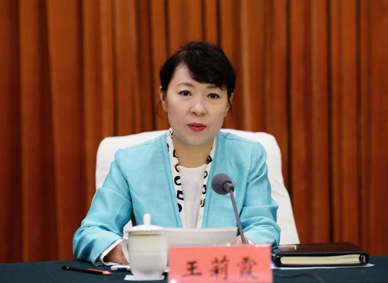 皇冠信用網账号注册_极目政情丨61岁女“老虎”王莉霞被查!系今年第三名任上被查的省级政府“一把手”皇冠信用網账号注册,上周还在指挥工作