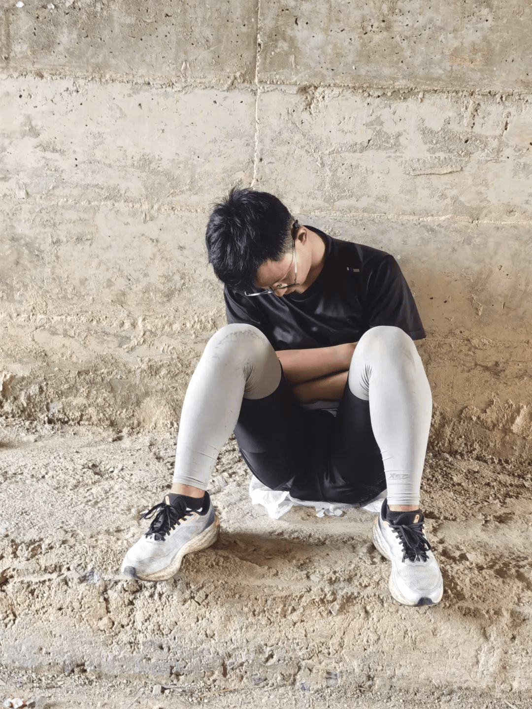 北海道札幌冈萨多vs RB大宫松鼠
_15岁儿子考上高中北海道札幌冈萨多vs RB大宫松鼠
，41岁湖南爸爸奖励他千公里骑行，花了10天从东莞骑回怀化，一路被好心人投喂